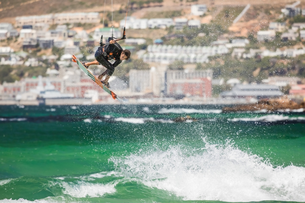 obrazek freestyle kiteboard twin tip poison rrd y25 windsurfing karlin